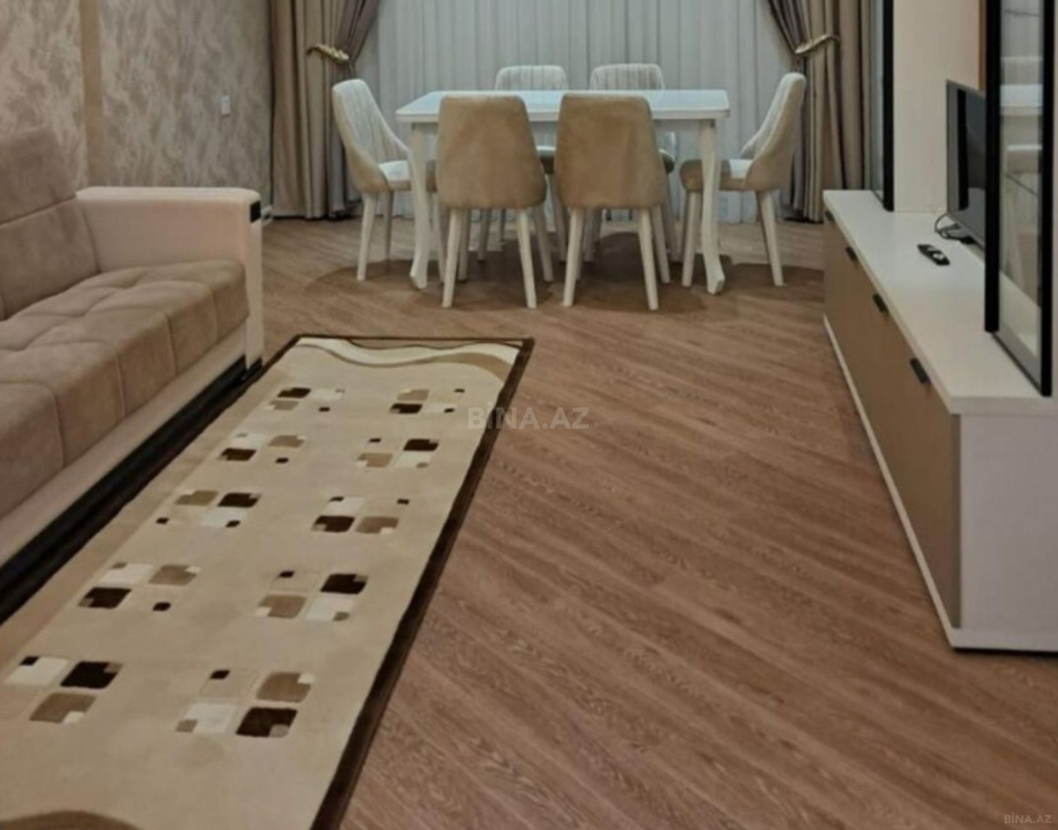 Kirayə verilir 3 otaqlı mənzil 111 m²