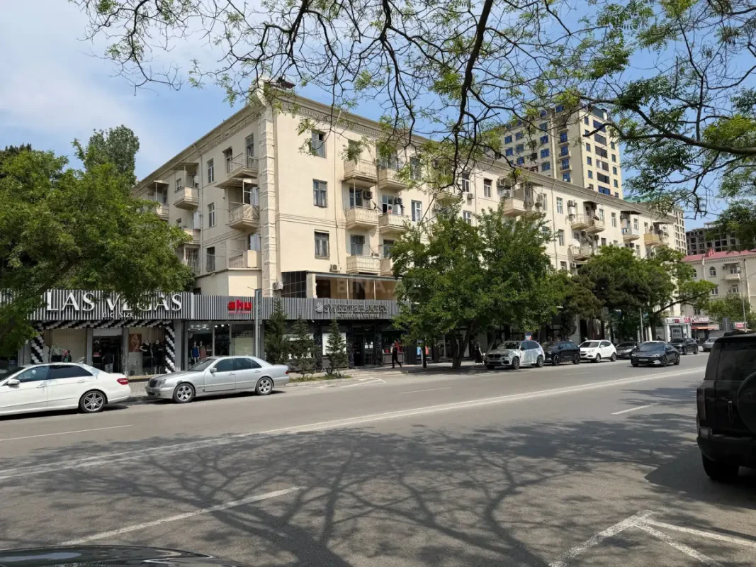 Kirayə verilir 3 otaqlı mənzil 100 m²