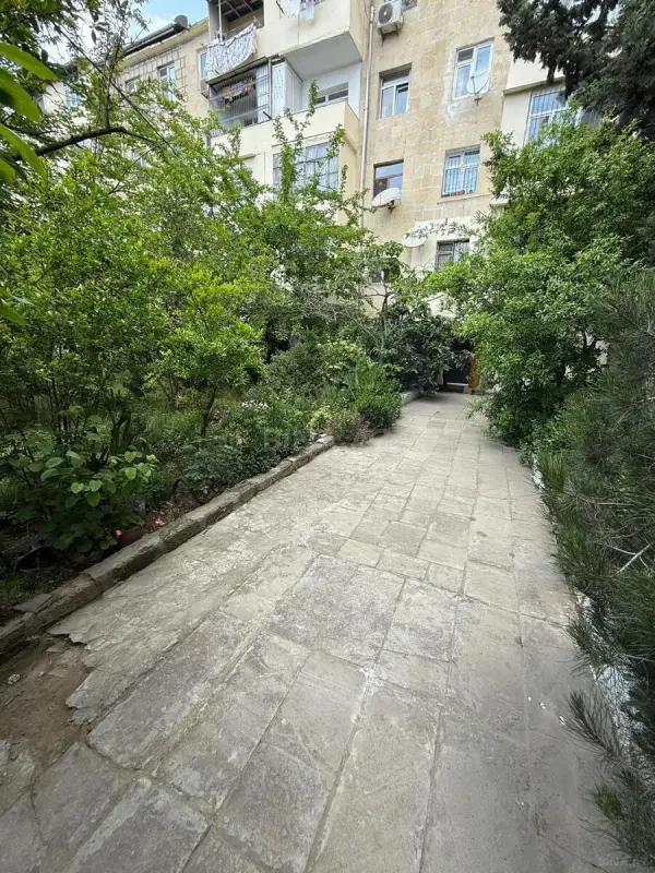 Satılır 4 otaqlı mənzil 64 m²