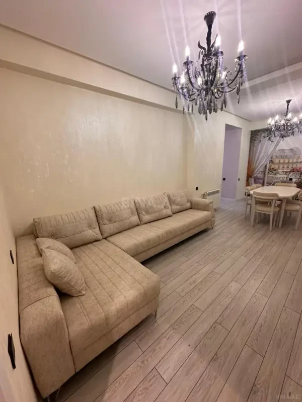 Satılır 3 otaqlı mənzil 73 m²
