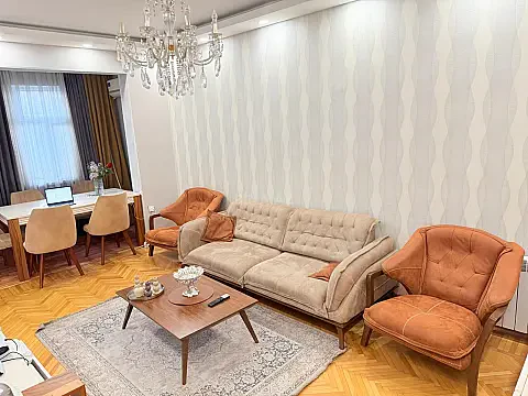 Satılır 3 otaqlı mənzil 70 m² — Bakı 3 otaq 70.00 m²