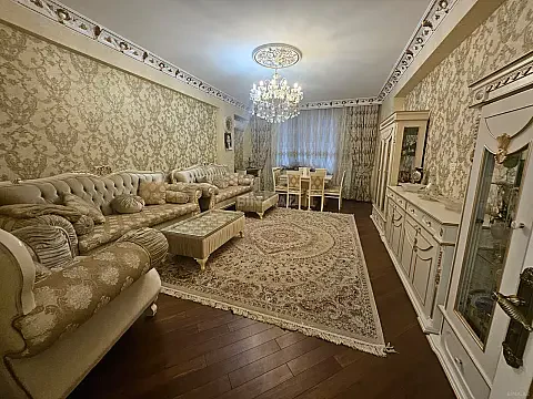 Kirayə verilir 4 otaqlı mənzil 160 m² — Bakı 4 otaq 160.00 m²