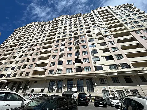 Satılır 4 otaqlı mənzil 157 m² — Bakı 4 otaq 157.00 m²