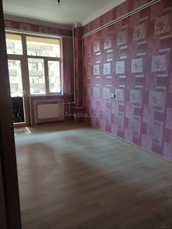 Kirayə verilir 3 otaqlı mənzil 110 m²