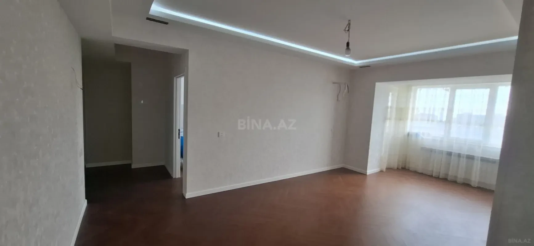 Satılır 3 otaqlı mənzil 108 m²