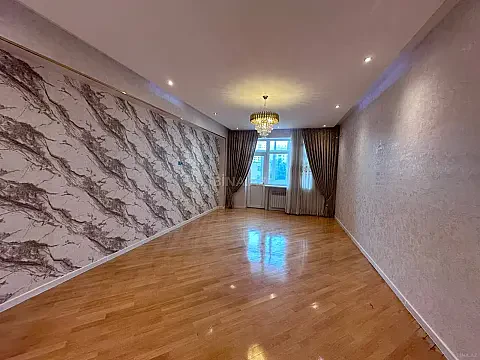 Satılır 3 otaqlı mənzil 135 m² — Bakı 3 otaq 135.00 m²