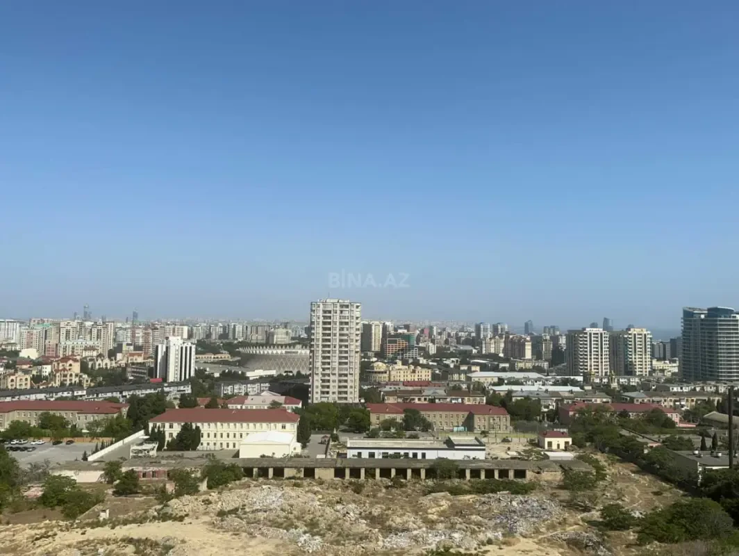 Satılır 3 otaqlı mənzil 122.3 m²