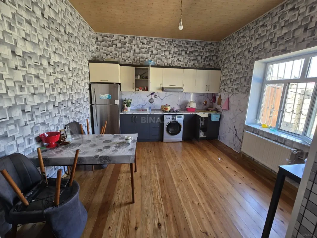Satılır 5 otaqlı həyət evi 127 m²