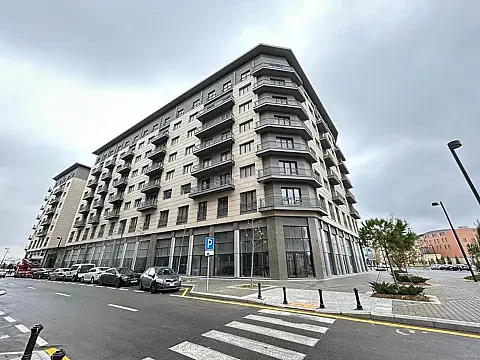 Satılır 5 otaqlı mənzil 222.4 m² — Bakı 5 otaq 222.40 m²
