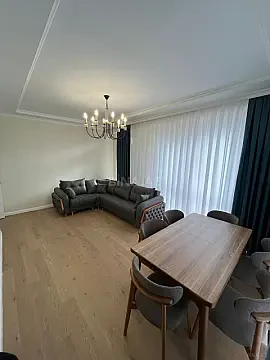 Kirayə verilir 3 otaqlı mənzil 95 m² — Bakı, Memar Əcəmi yanı 3 otaq 95.00 m²
