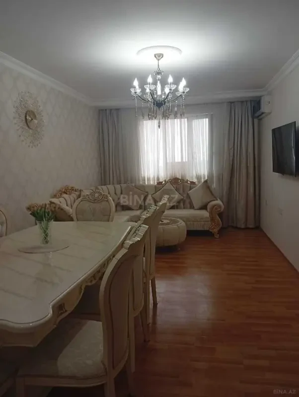 Satılır 3 otaqlı mənzil 104 m²