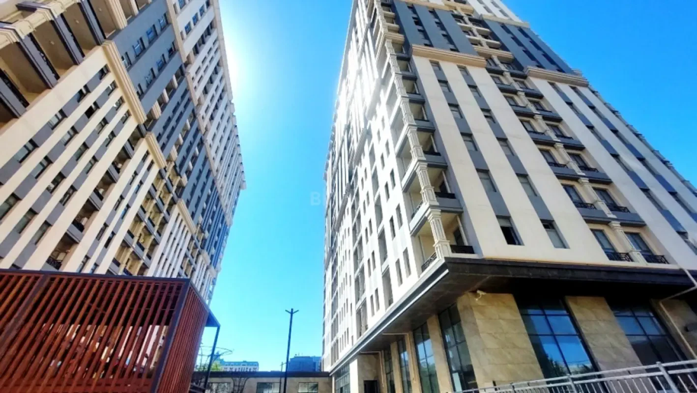 Satılır 2 otaqlı mənzil 55 m²