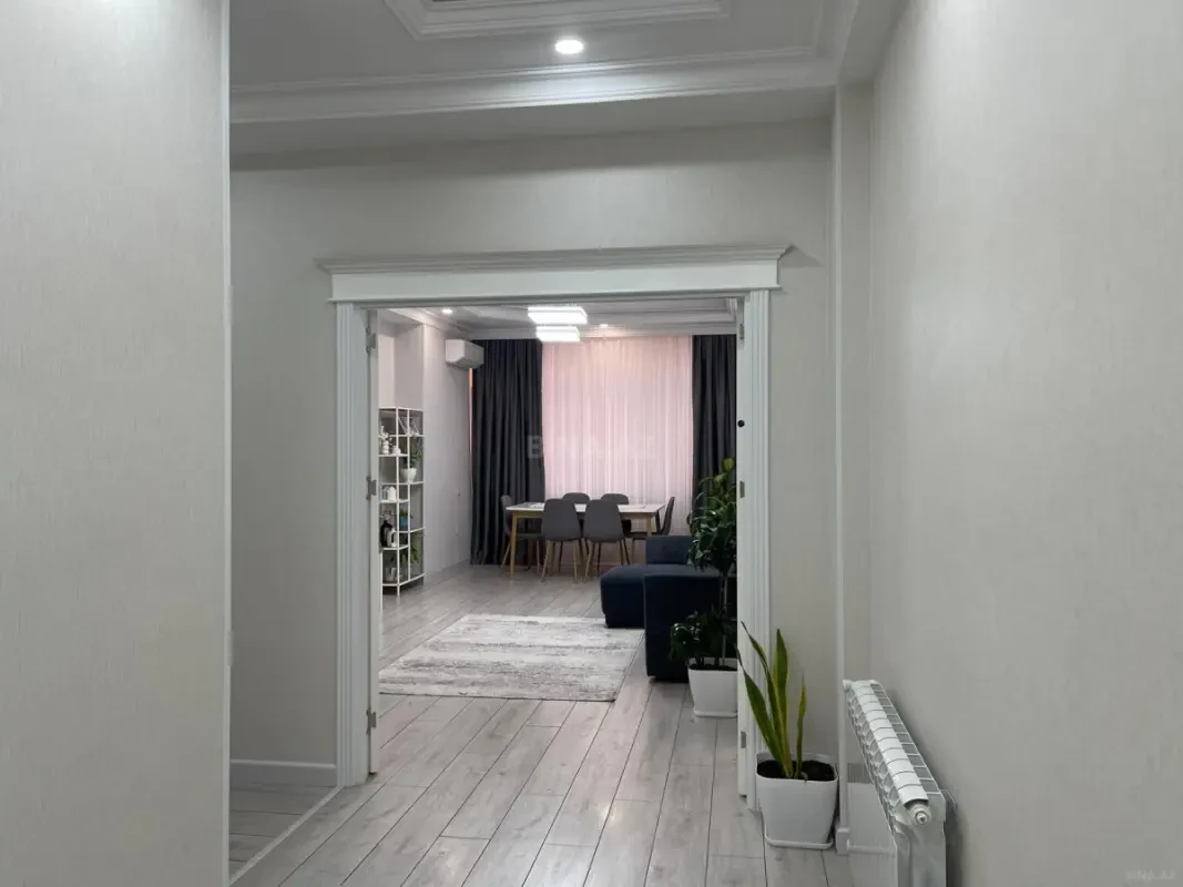 Satılır 3 otaqlı mənzil 110 m²