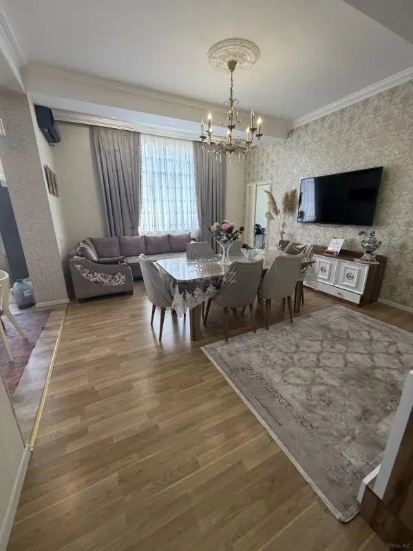 Satılır 4 otaqlı mənzil 90 m²