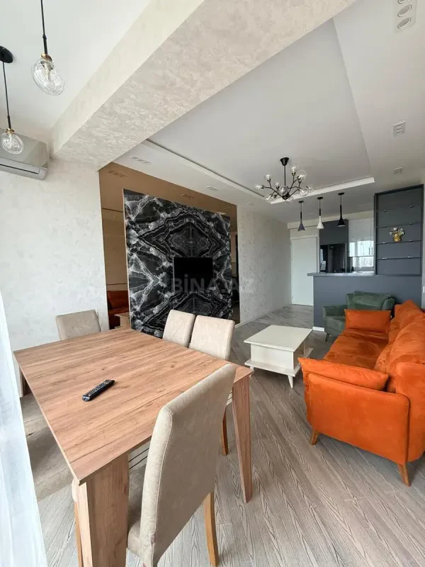 Kirayə verilir 2 otaqlı mənzil 65 m²