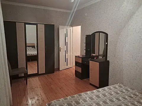 Kirayə verilir 3 otaqlı mənzil 100 m² — Bakı 3 otaq 100.00 m²