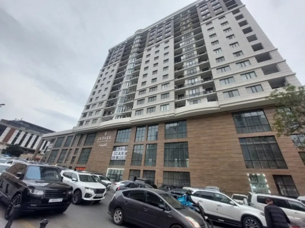Satılır 3 otaqlı mənzil 113 m²