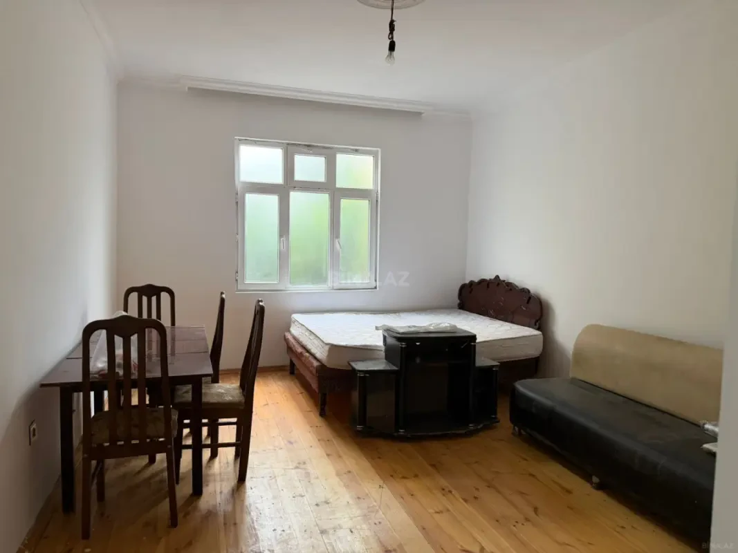 Kirayə verilir 2 otaqlı həyət evi 60 m²