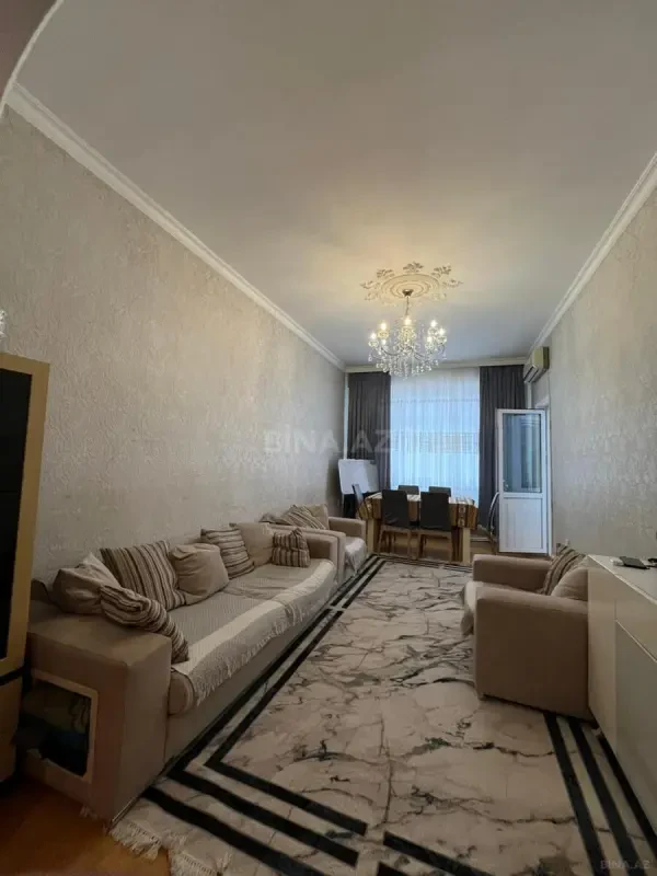 Satılır 3 otaqlı mənzil 76 m²