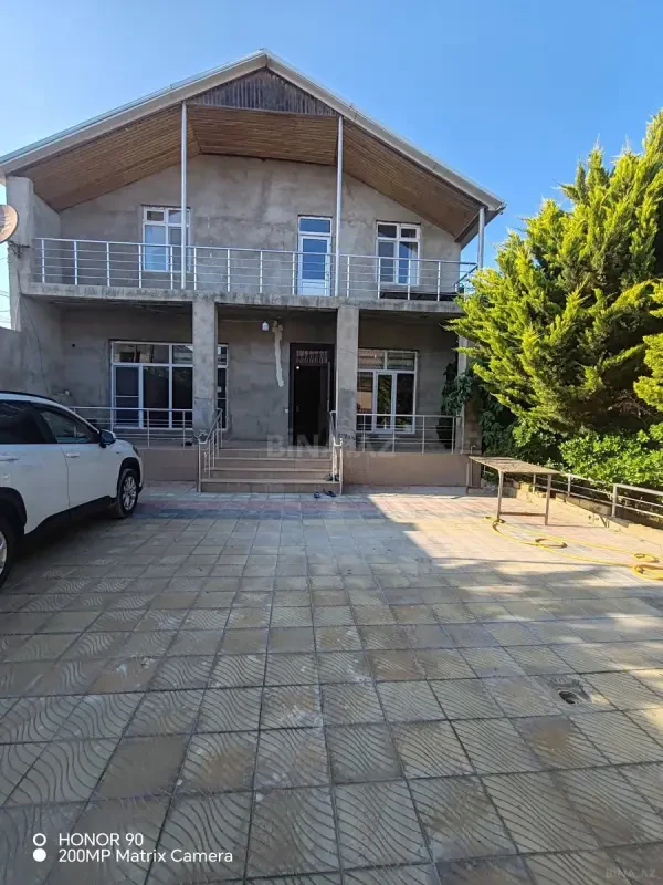 Satılır 5 otaqlı həyət evi 150 m²