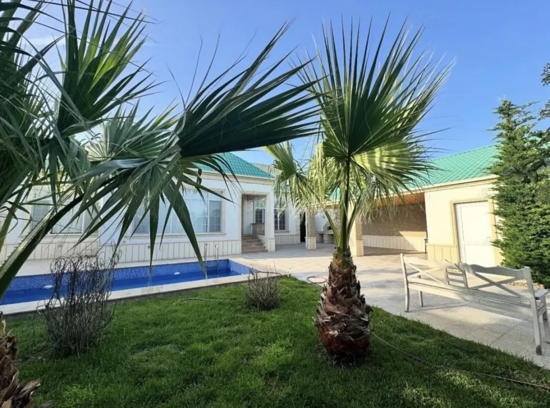 Kirayə verilir 5 otaqlı həyət evi 200 m²
