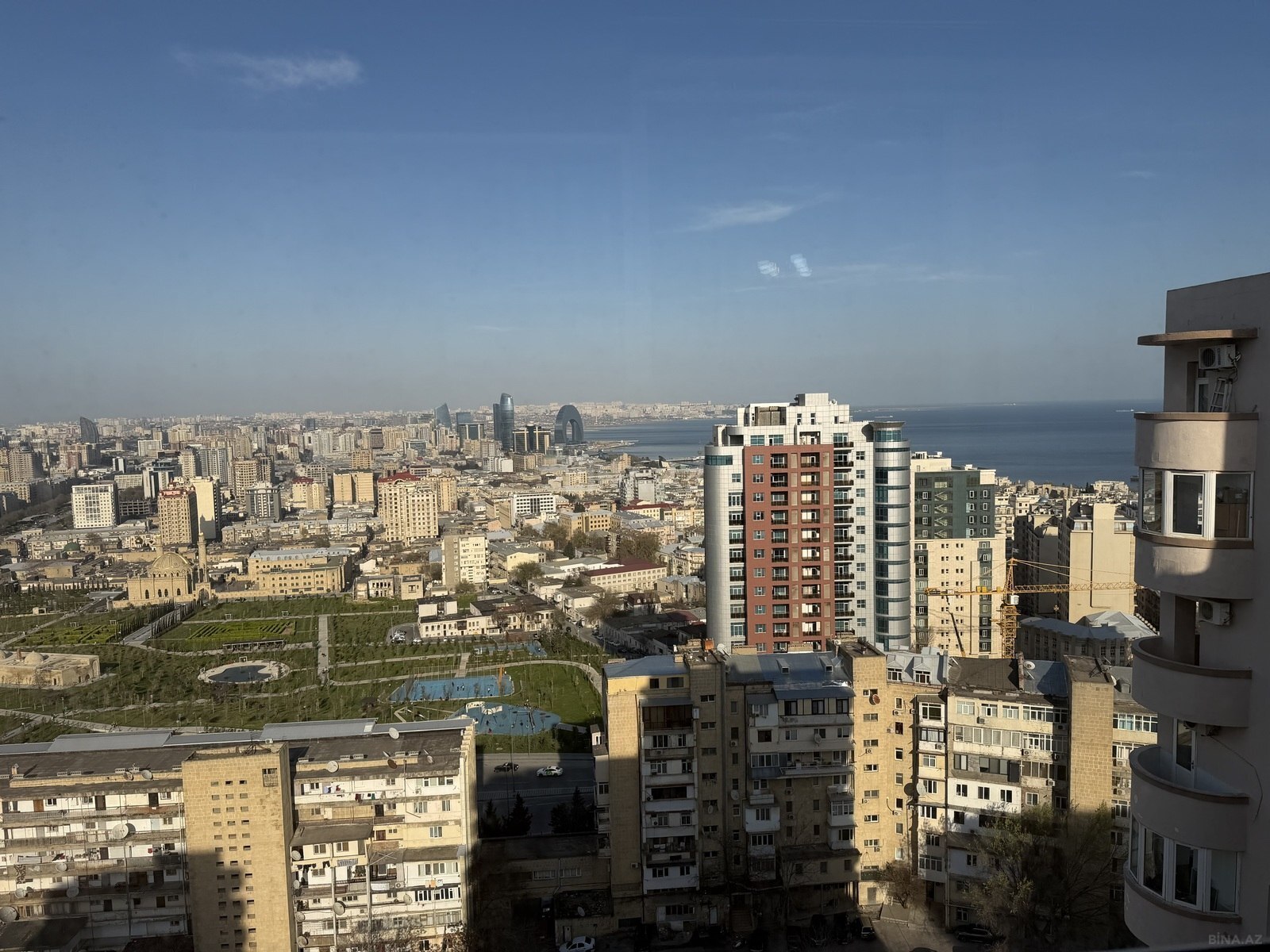 Satılır 2 otaqlı mənzil 73 m²