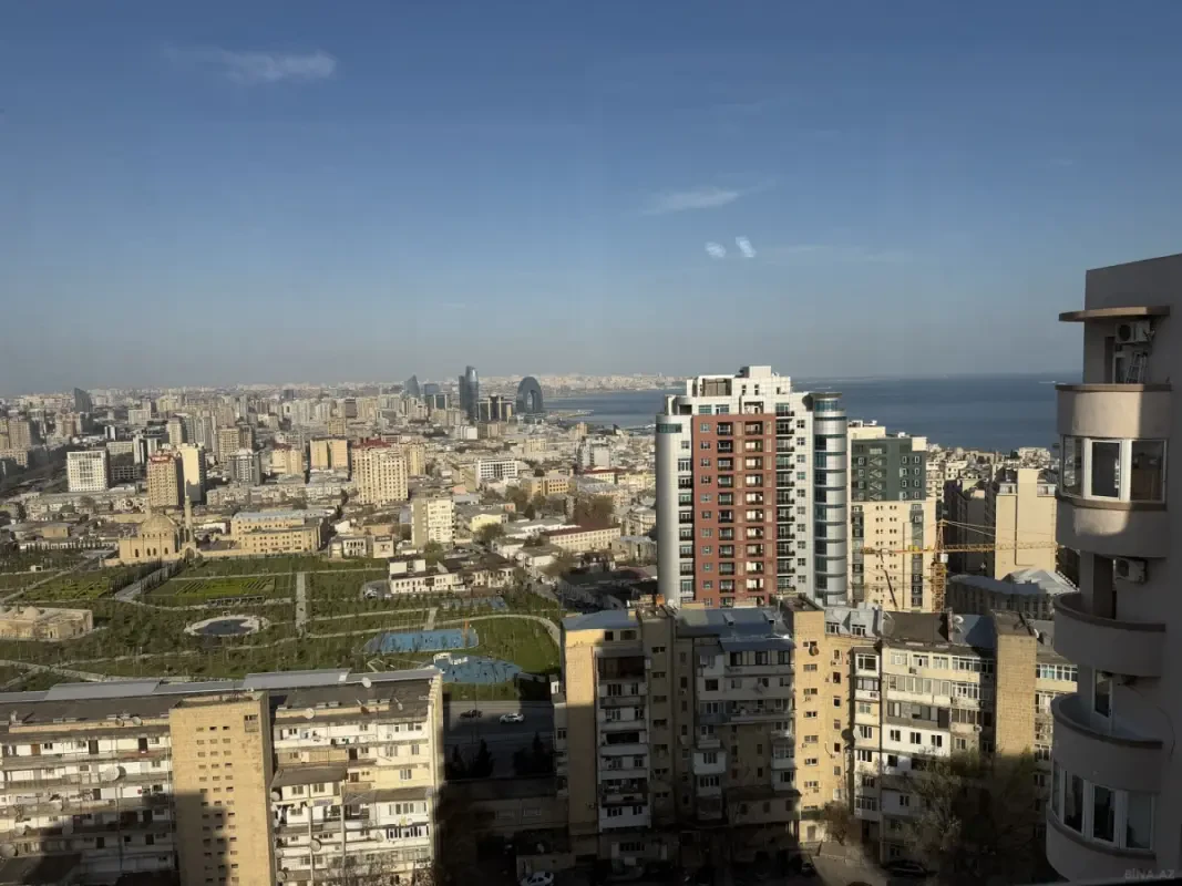 Satılır 2 otaqlı mənzil 73 m²