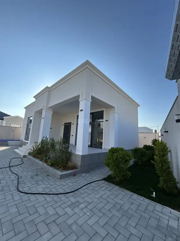 Satılır 4 otaqlı həyət evi 181 m²