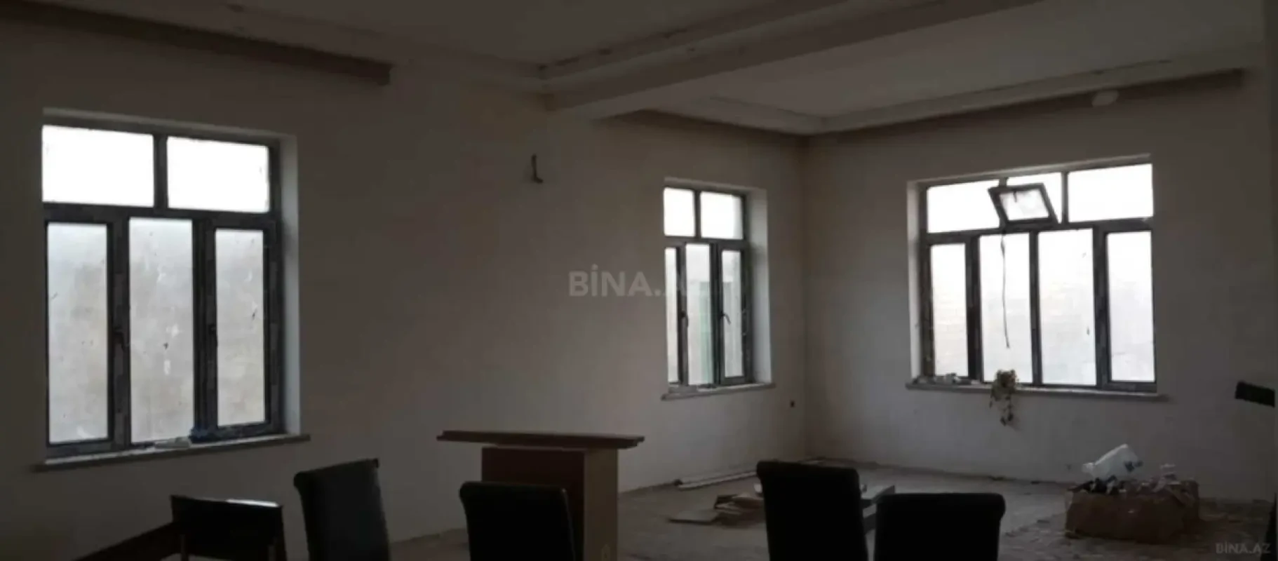 Satılır 6 otaqlı həyət evi 370 m²