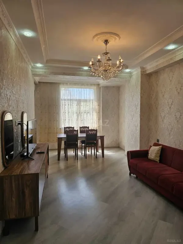 Kirayə verilir 2 otaqlı mənzil 85 m²