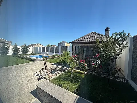Kirayə verilir 2 otaqlı həyət evi 120 m² — Bakı, Novxanı 2 otaq 120.00 m²