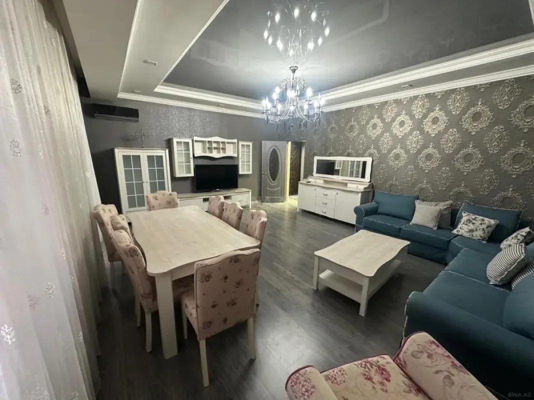 Kirayə verilir 3 otaqlı mənzil 125 m²