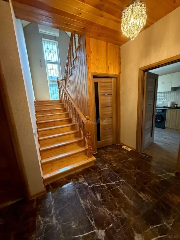 Kirayə verilir 5 otaqlı həyət evi 180 m²