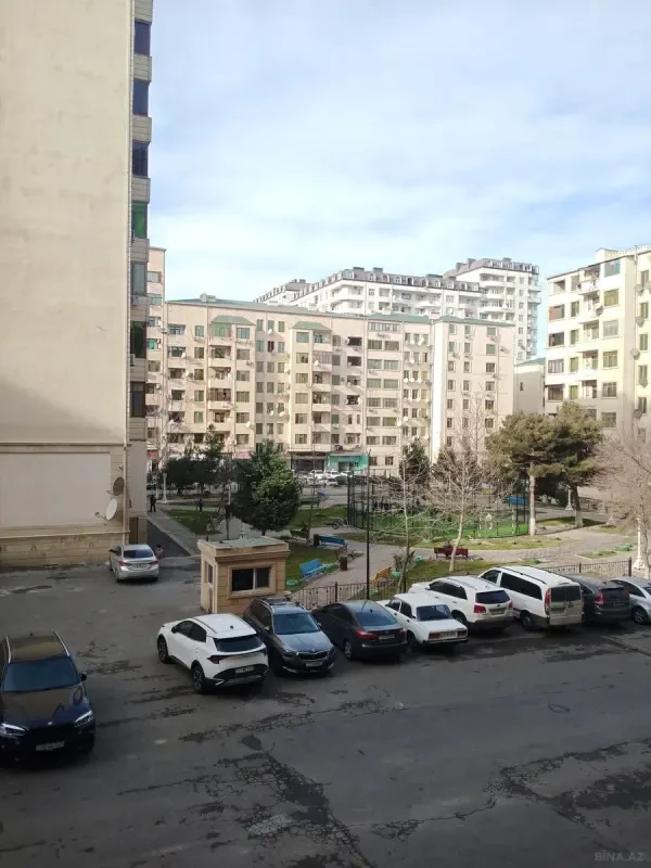 Satılır 3 otaqlı mənzil 100 m²