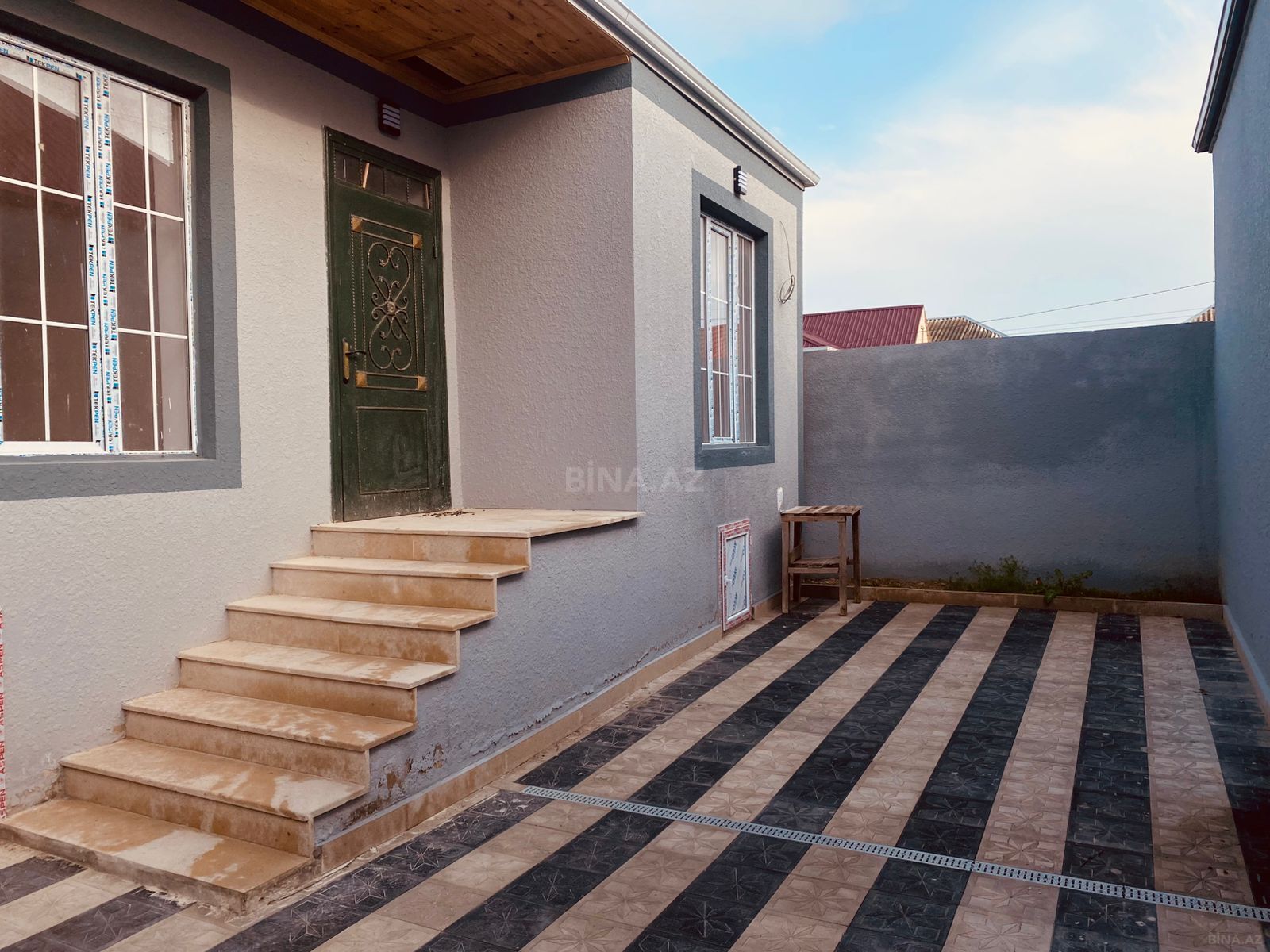 Satılır 2 otaqlı həyət evi 75 m²