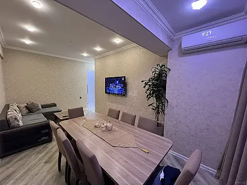 Satılır 3 otaqlı mənzil 80 m² — Bakı, İnşaatçılar 3 otaq 80.00 m²