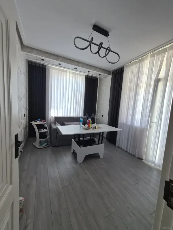 Satılır 2 otaqlı mənzil 42 m²