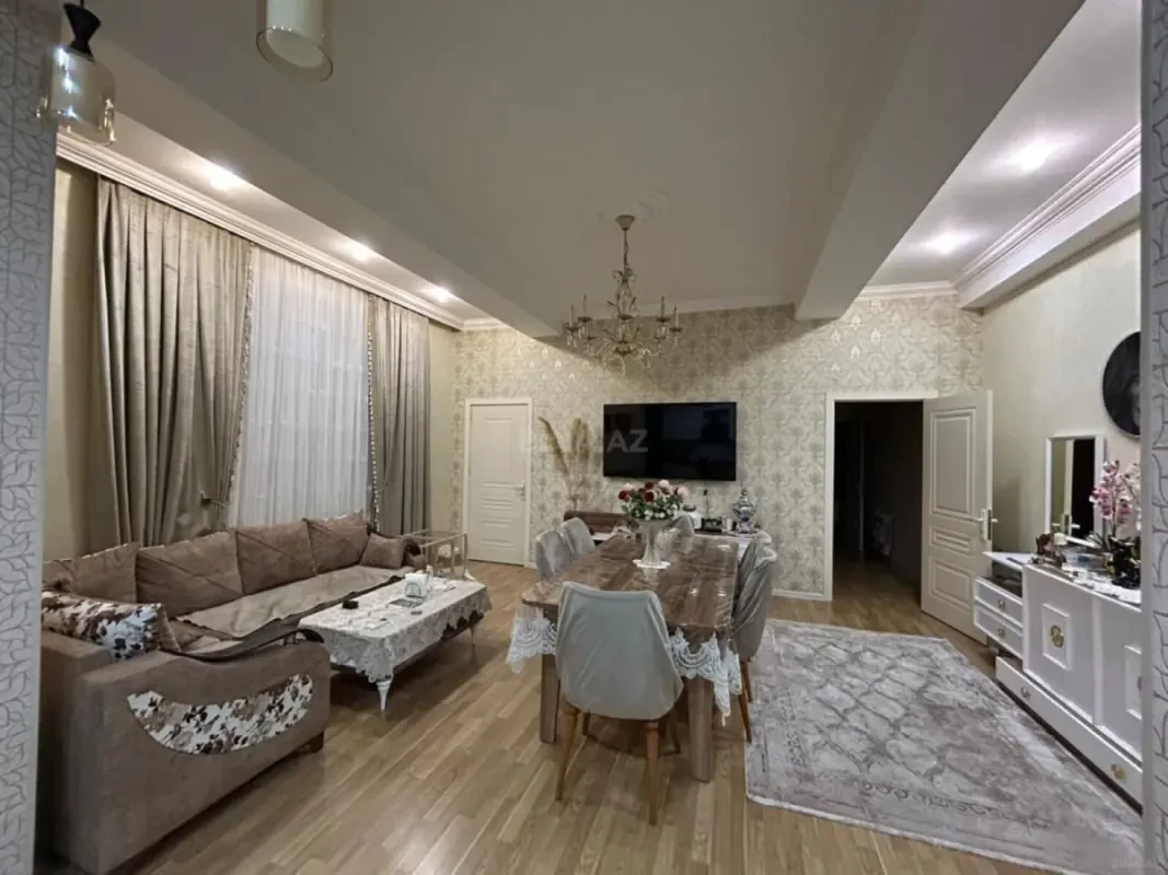 Satılır 4 otaqlı mənzil 96 m²