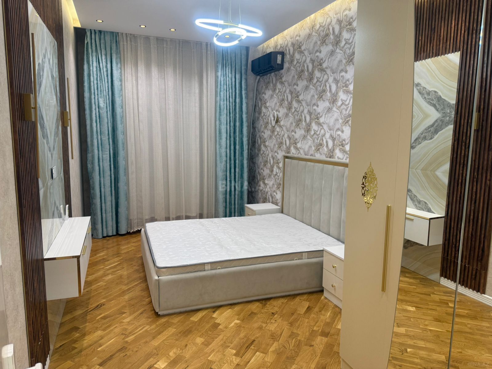 Satılır 2 otaqlı mənzil 70 m²