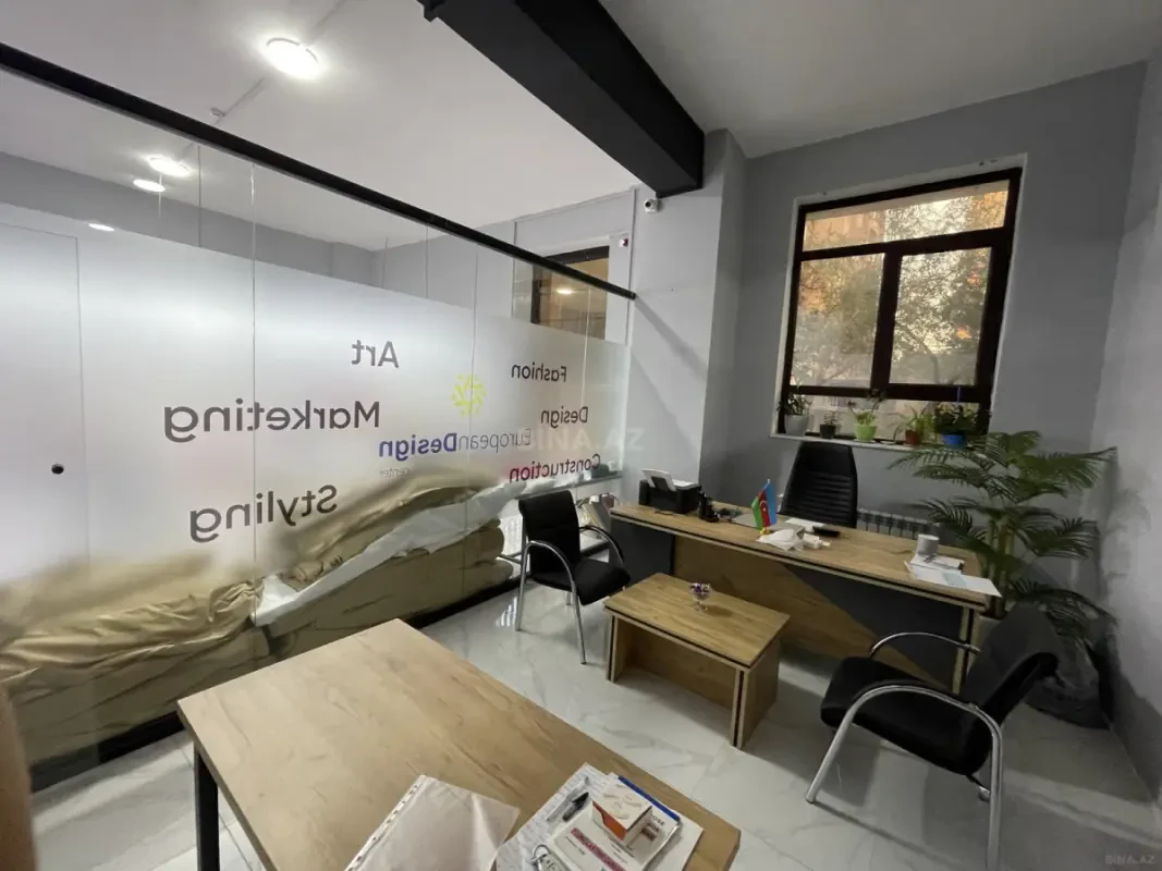 Satılır obyekt 343 m²