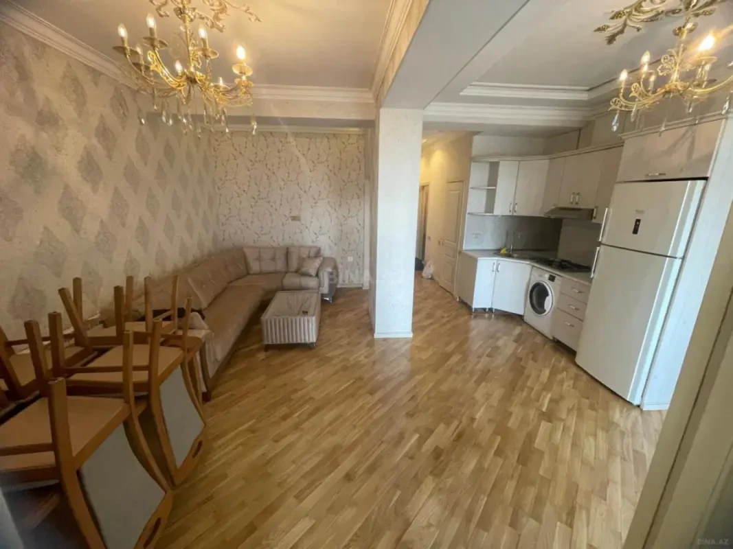 Kirayə verilir 2 otaqlı mənzil 60 m²