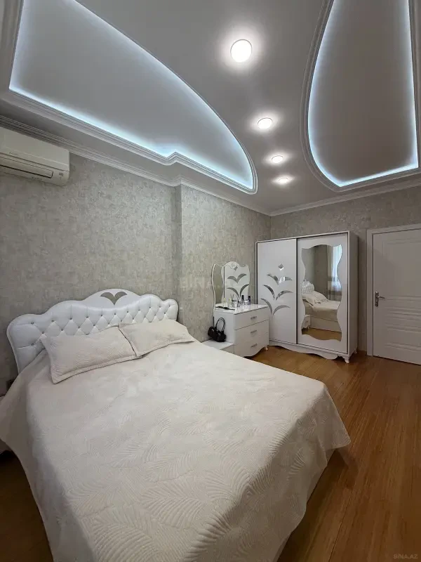 Satılır 2 otaqlı mənzil 55 m²