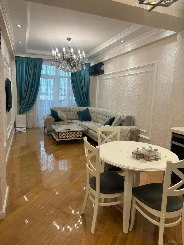 Satılır 2 otaqlı mənzil 74 m²