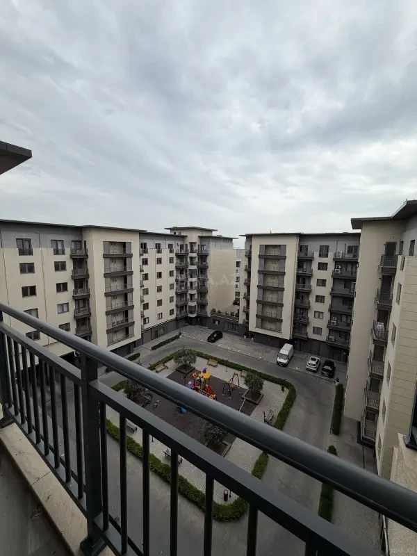 Satılır 4 otaqlı mənzil 155 m²