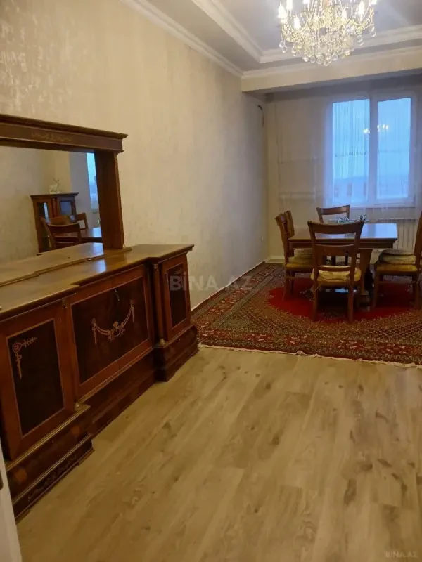 Kirayə verilir 3 otaqlı mənzil 100.8 m²