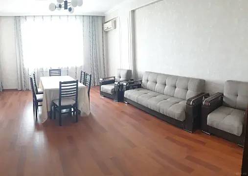 Kirayə verilir 3 otaqlı mənzil 125 m² — Bakı, İnşaatçılar 3 otaq 125.00 m²