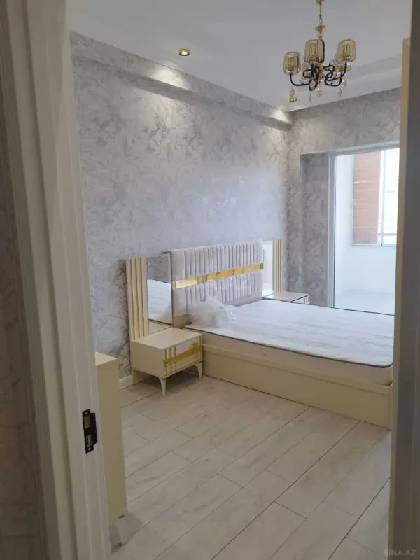 Kirayə verilir 2 otaqlı mənzil 70 m²
