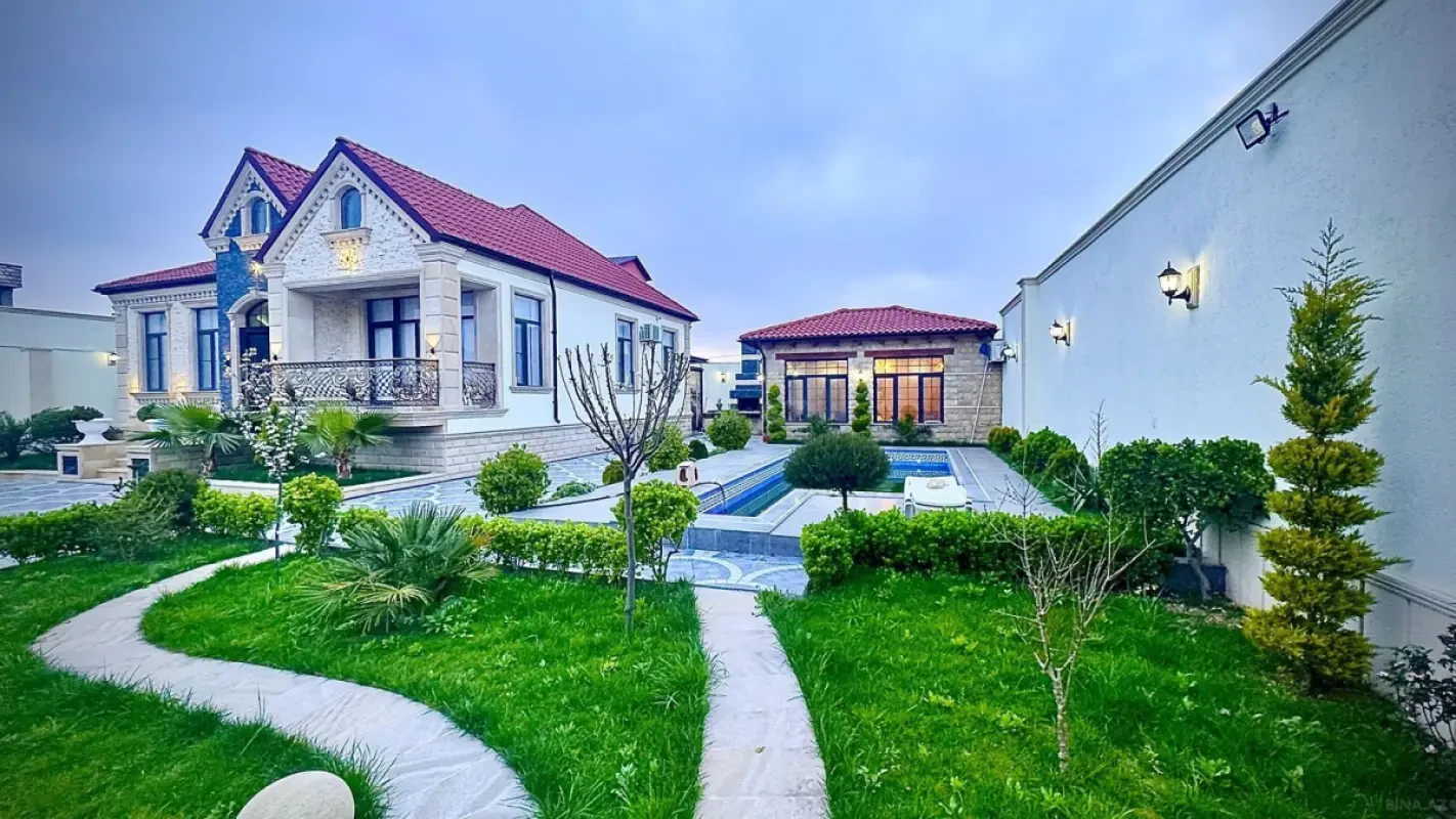 Satılır 5 otaqlı həyət evi 175 m²