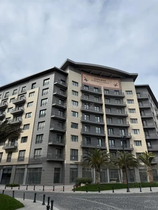 Kirayə verilir 2 otaqlı mənzil 95 m²