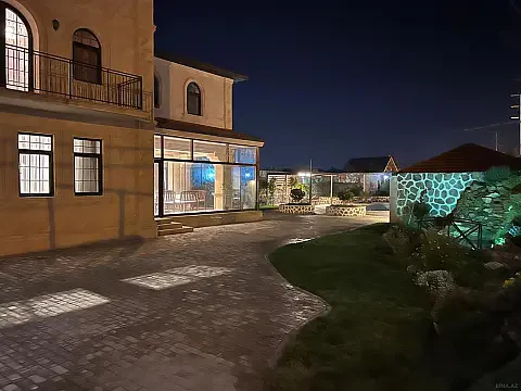 Kirayə verilir 6 otaqlı həyət evi 550 m² — Bakı, Şüvəlan 6 otaq 550.00 m²
